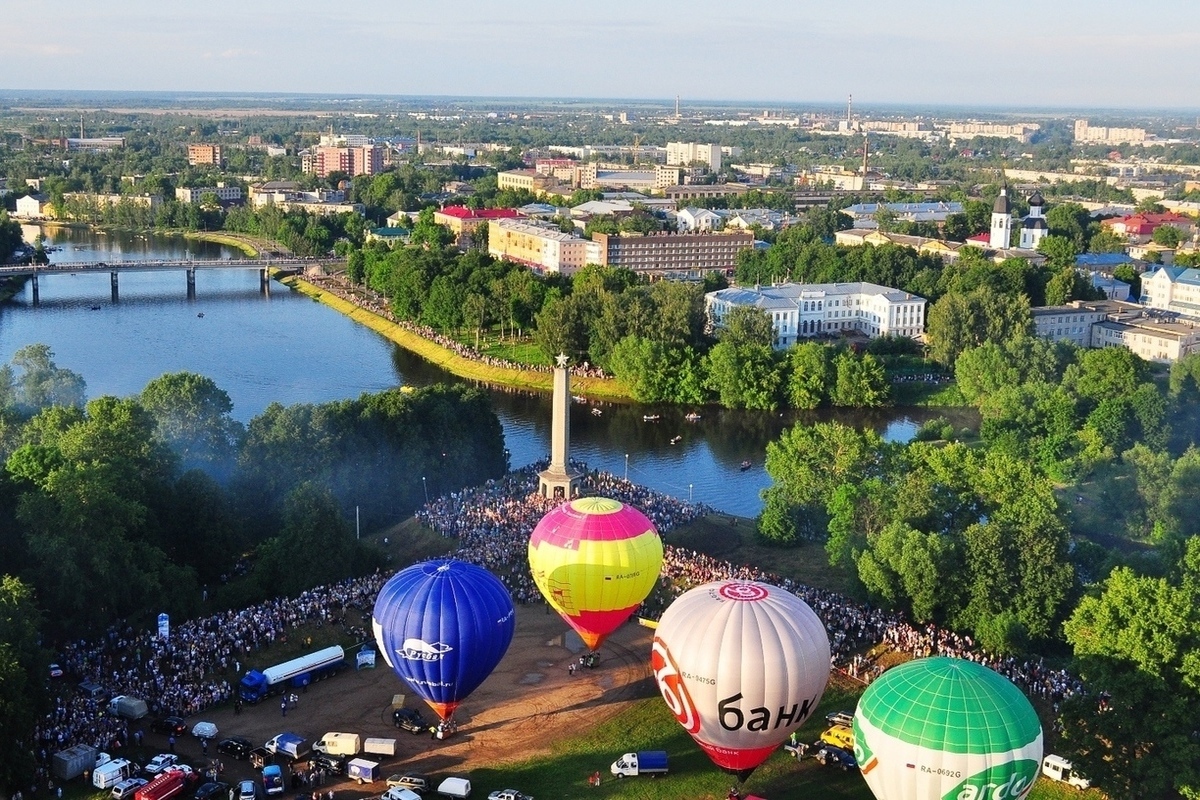 Великие Луки: Путь постоянного развития - Городская  общественно-политическая газета